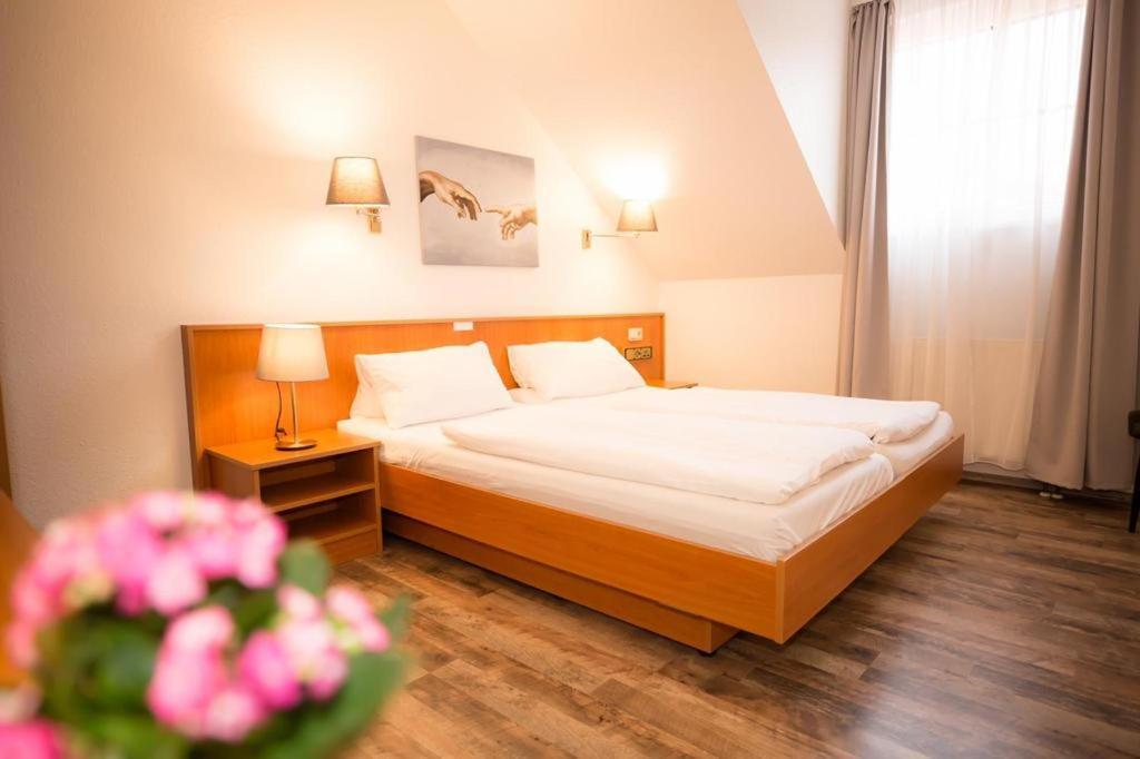 Hotel Weisse Muehle Breitenworbis Eksteriør billede